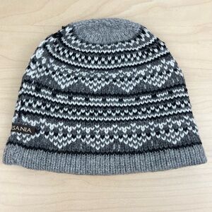 Artesania Inc. Winter Beanie Hat 100% Alpaca Wool Gray White Black Pattern
